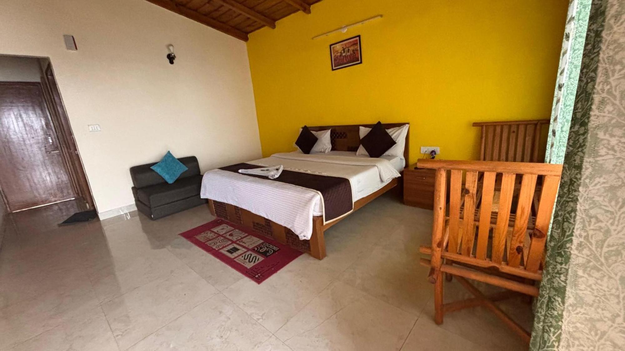 Pragati Resort & Restaurant- Eden Of Kumaon Bhowali ภายนอก รูปภาพ