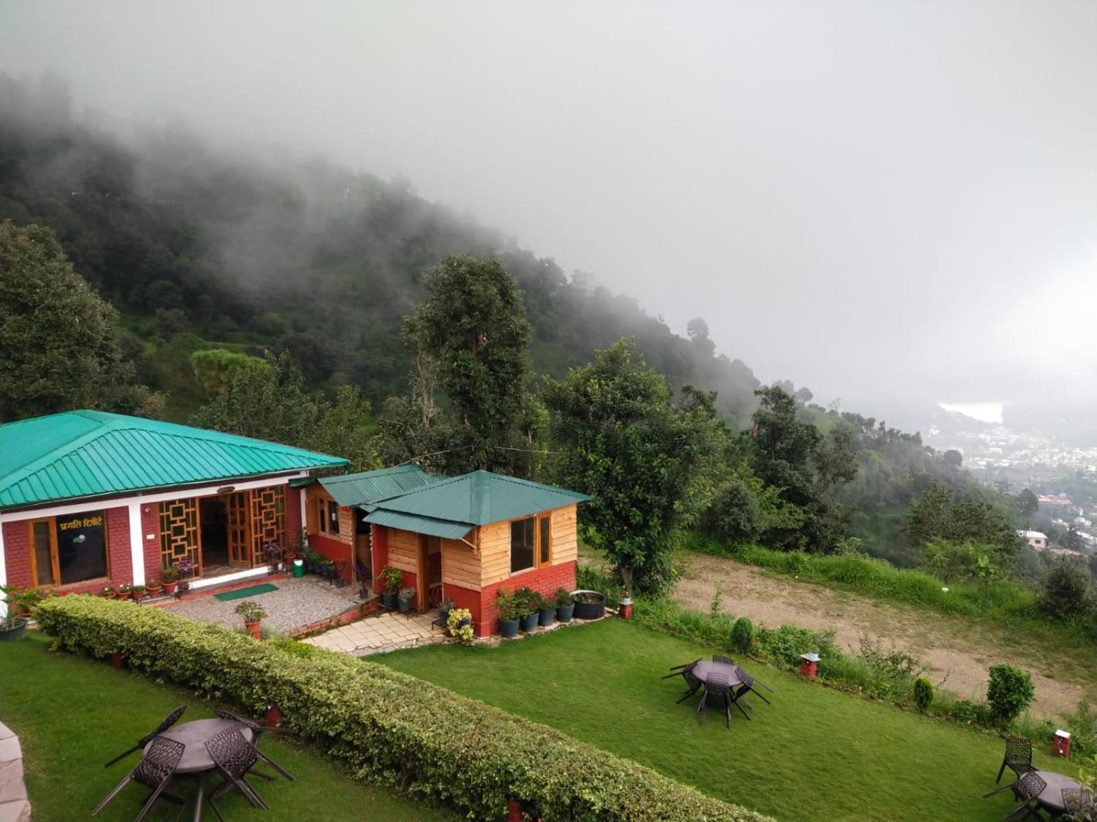 Pragati Resort & Restaurant- Eden Of Kumaon Bhowali ภายนอก รูปภาพ