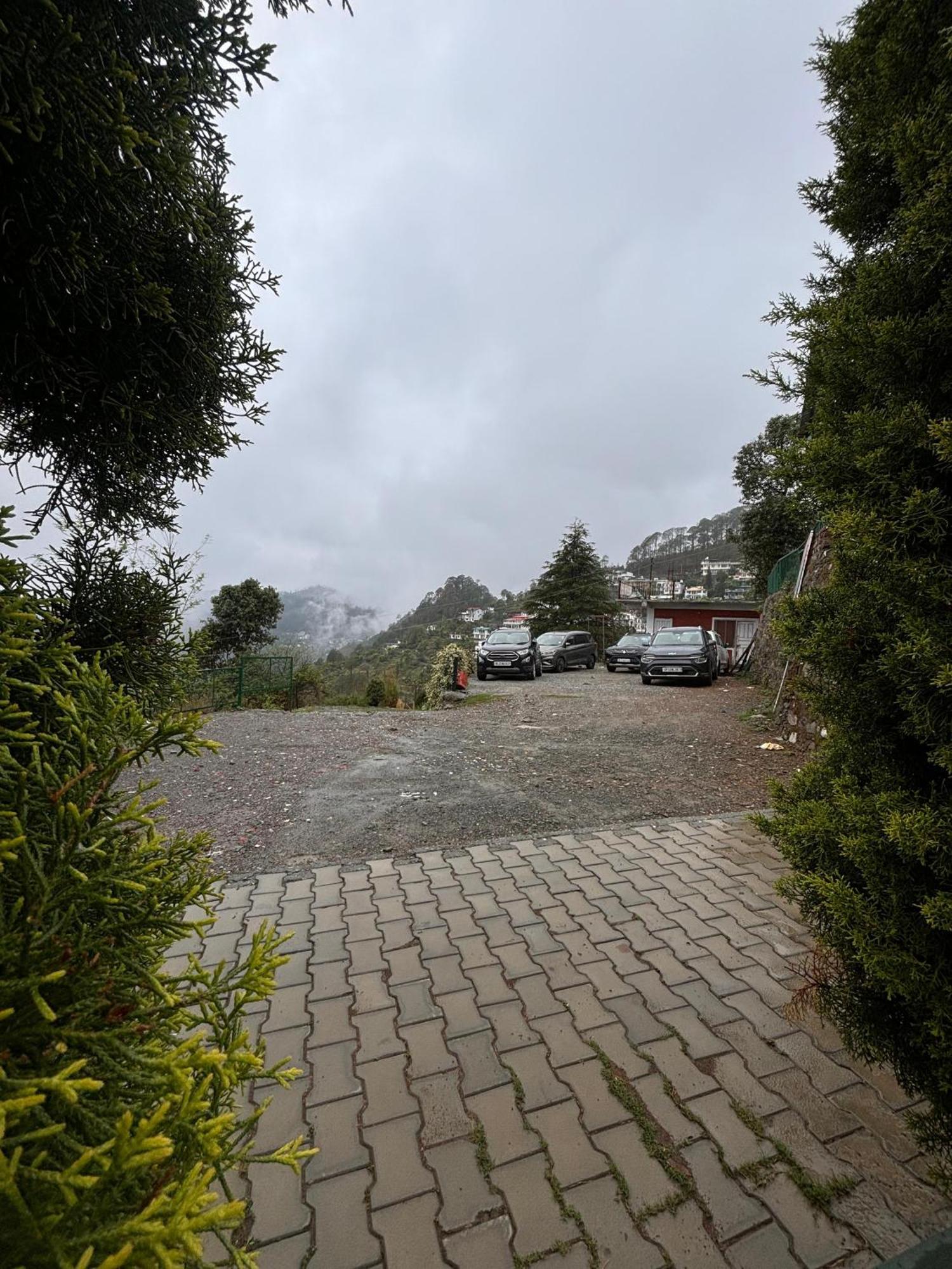 Pragati Resort & Restaurant- Eden Of Kumaon Bhowali ภายนอก รูปภาพ